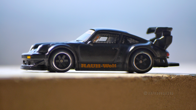Illustration for article titled Teutonic Tuesday: RAUH-Welt Begriff 930 Turbo Up Close